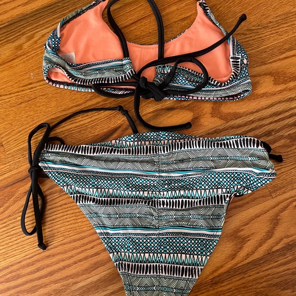 Tribal Patterned Bikini Set Size: Small Brand: xhilaration - Picture 2 of 8